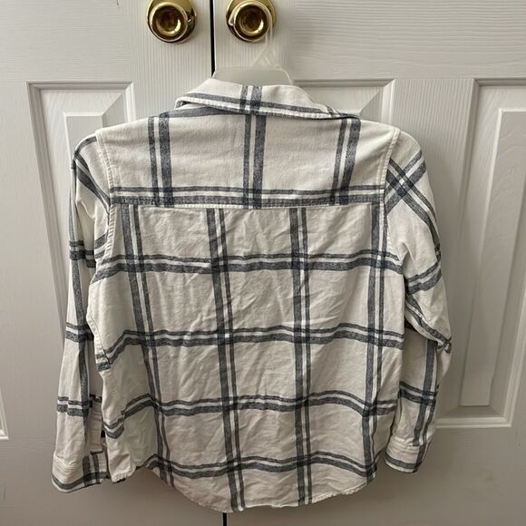 White and Black Plaid Button-Up Shirt - Picture 4 of 4